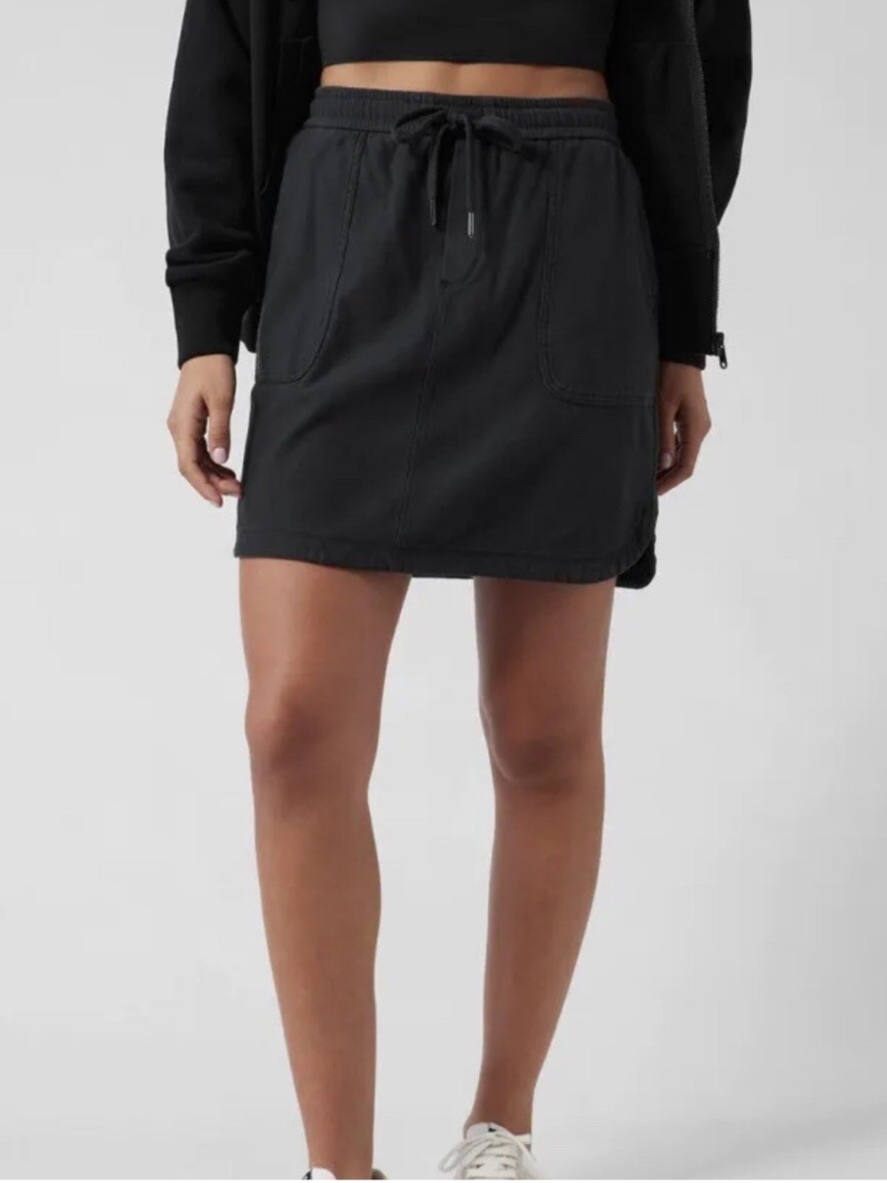L - Athleta Black Farallon Skirt